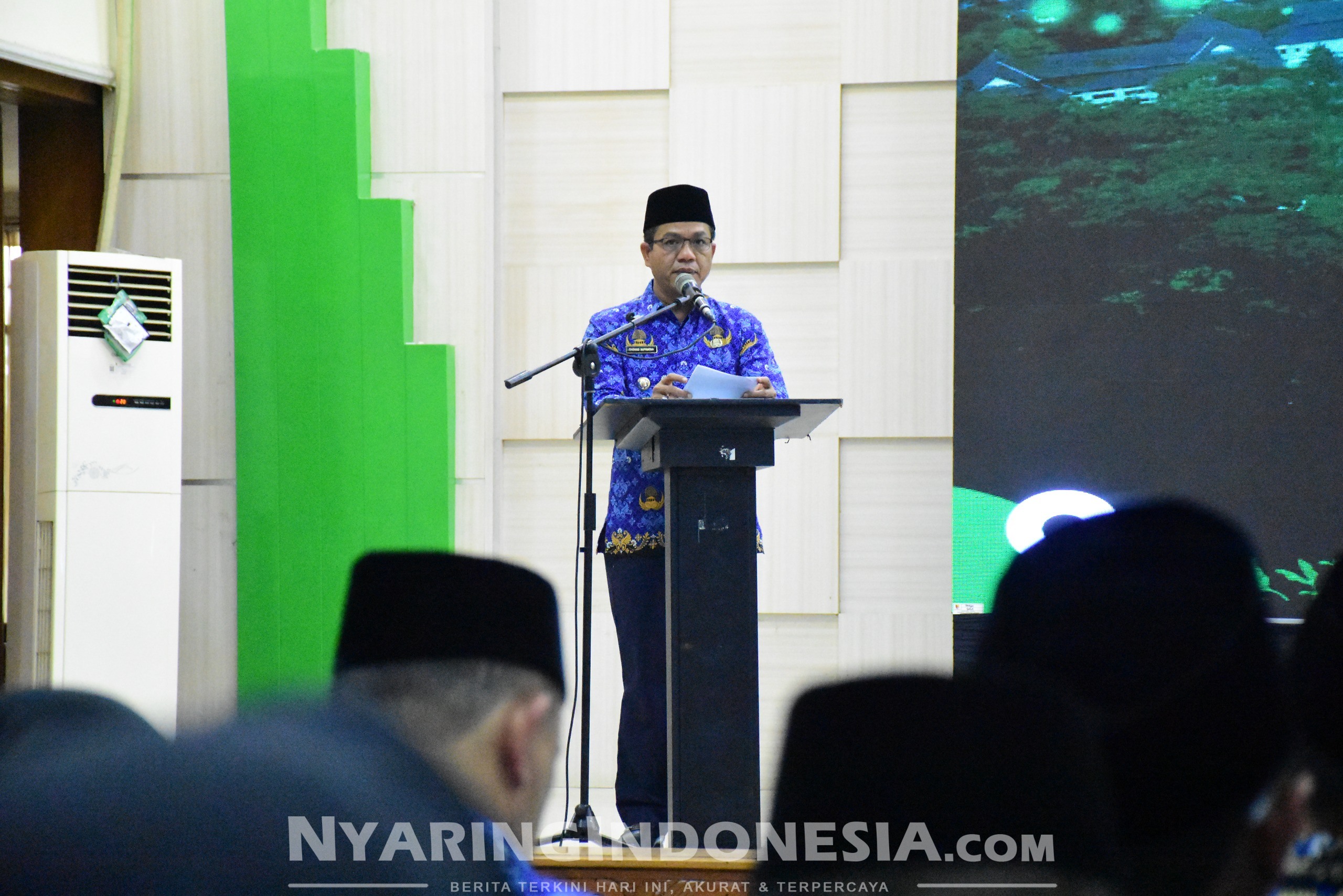 Bupati Dadang Supriatna mengukuhkan Pengurus Unit Korpri OPD dan Kecamatan se-kabupaten Bandung dan Rapat Koordinasi Bulanan Istimewa serta instruksi fokus dalam menyelesaikan empat permasalahan (25/6/2024)
