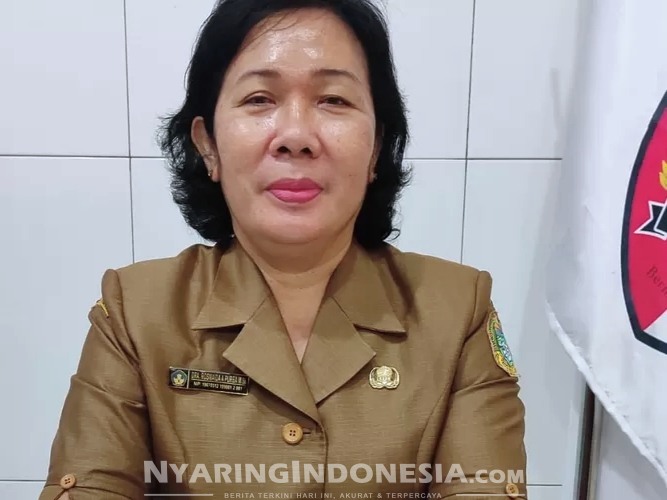 Sosok Kepala Sekolah SMAN 8 Medan, Rosmaida Asianna Purba (sman8medan.sch.id)