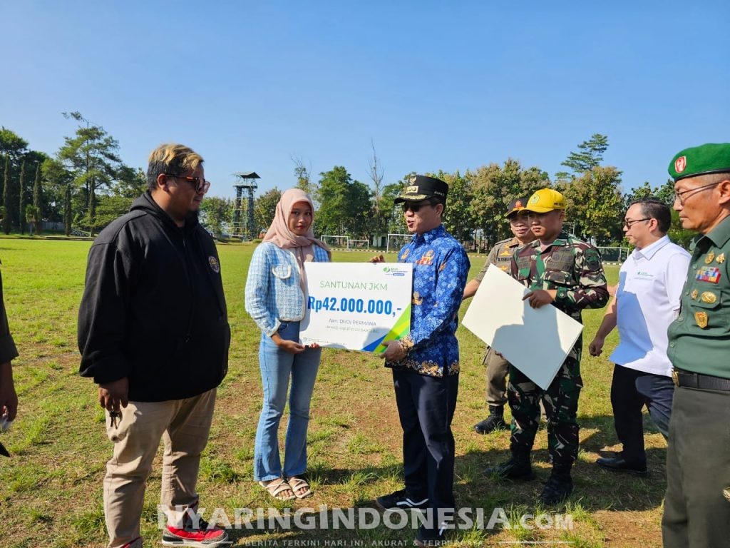 Program BPJS Ketenagakerjaan, Bupati Dadang Supriatna Serahkan Santunan Kepada Ahli Waris Anggota Linmas dan Satpol PP 2 IMG 20240718 WA0033
