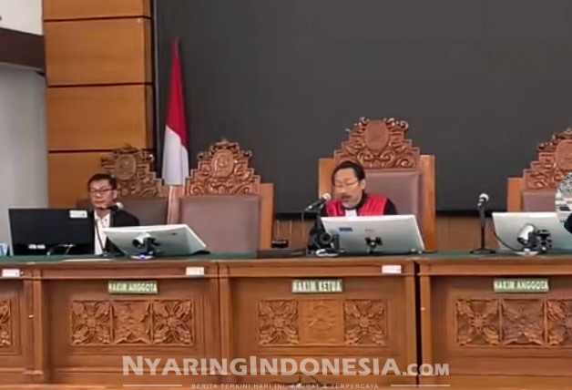 Korupsi laptop
